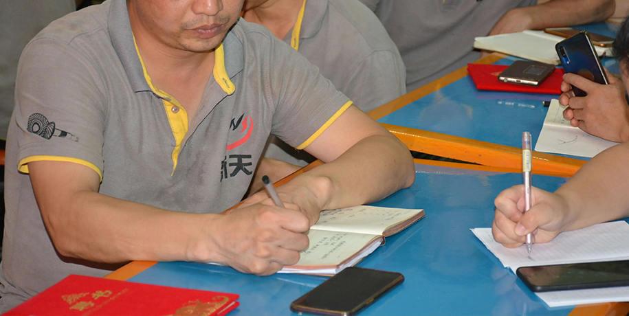 推進(jìn)復(fù)工復(fù)產(chǎn)的新天擔(dān)當(dāng)